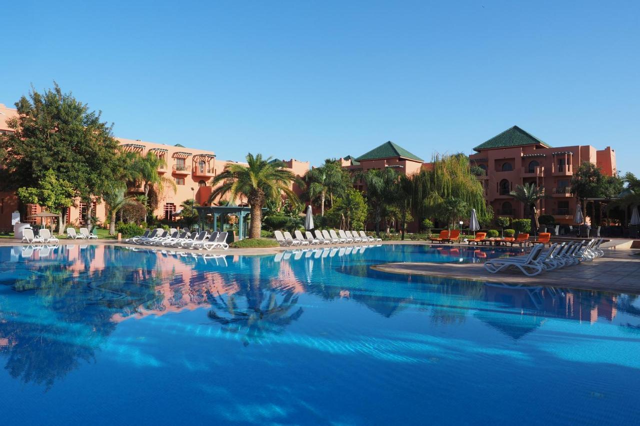 Palm Plaza Hôtel&Spa Marraquexe Exterior foto The swimming pool at the hotel