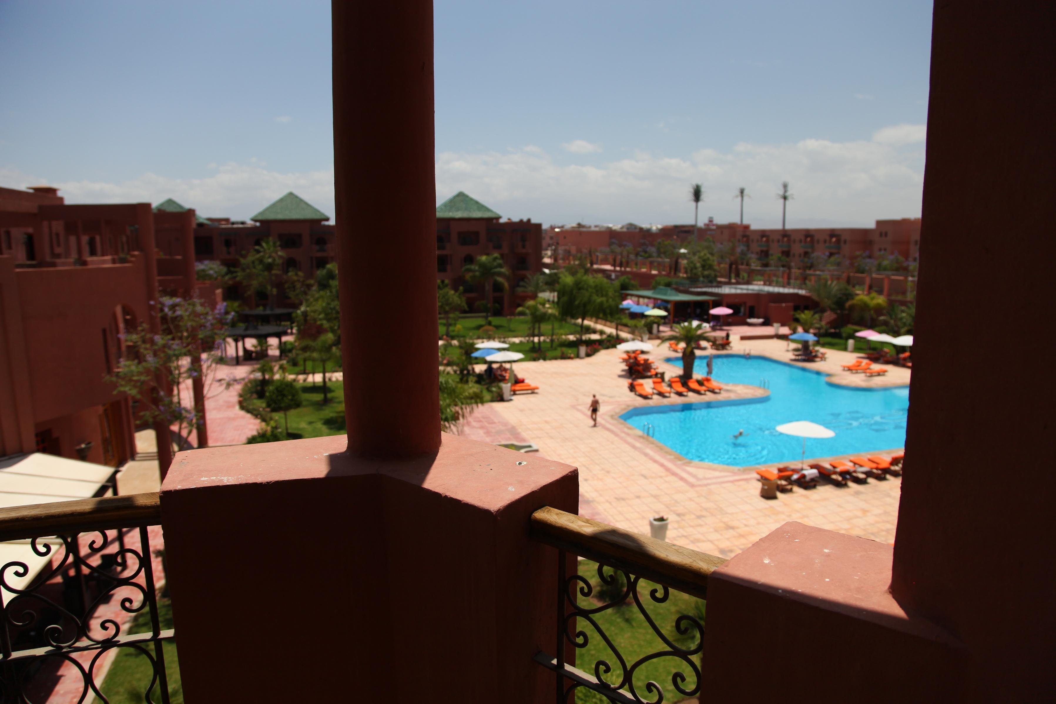 Palm Plaza Hôtel&Spa Marraquexe Exterior foto The swimming pool at the hotel