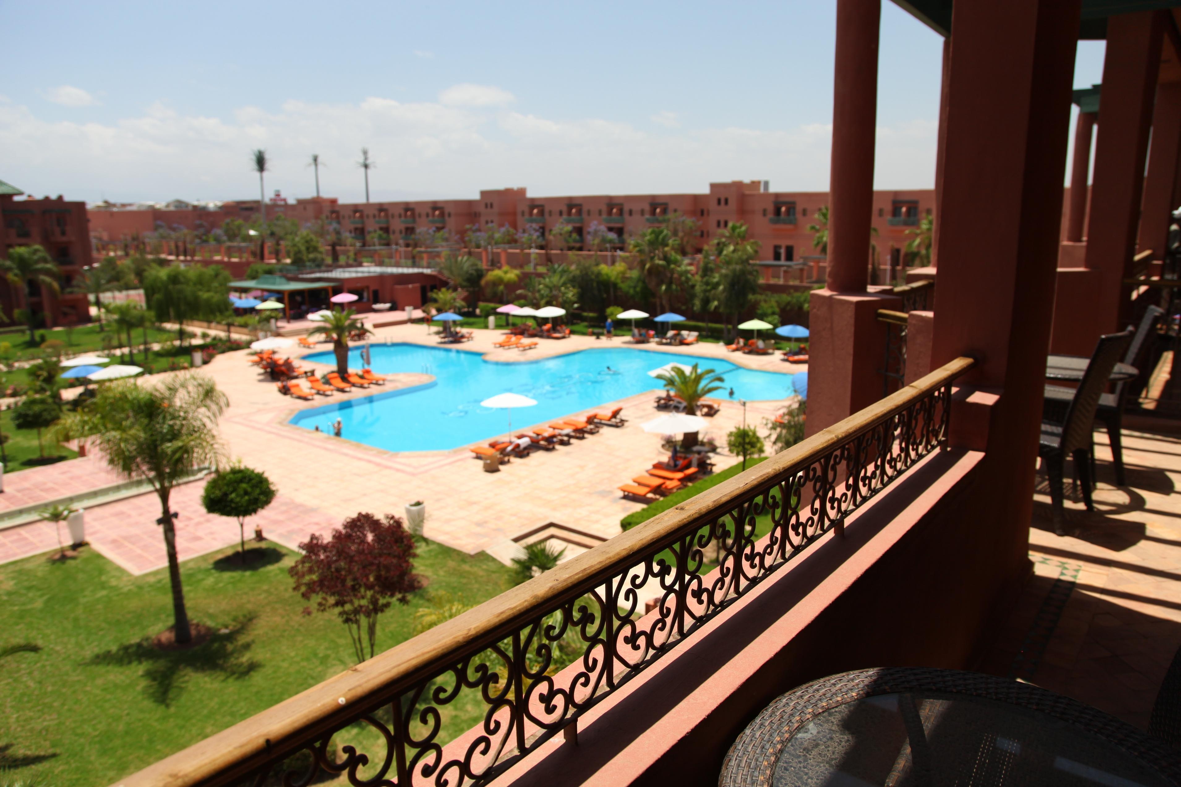 Palm Plaza Hôtel&Spa Marraquexe Exterior foto The swimming pool at the hotel