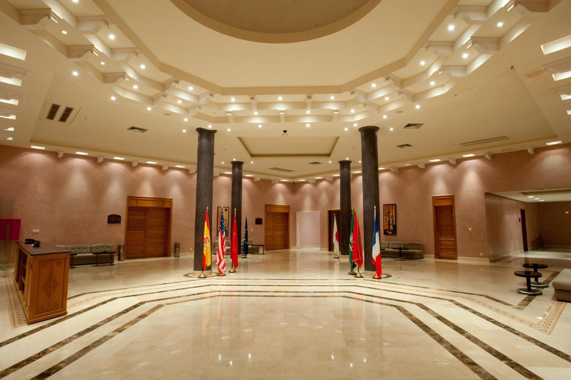 Palm Plaza Hôtel&Spa Marraquexe Exterior foto Interior of the Embassy